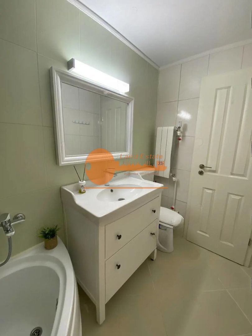 2camere 13 septembrie - 1987 - Poză 5