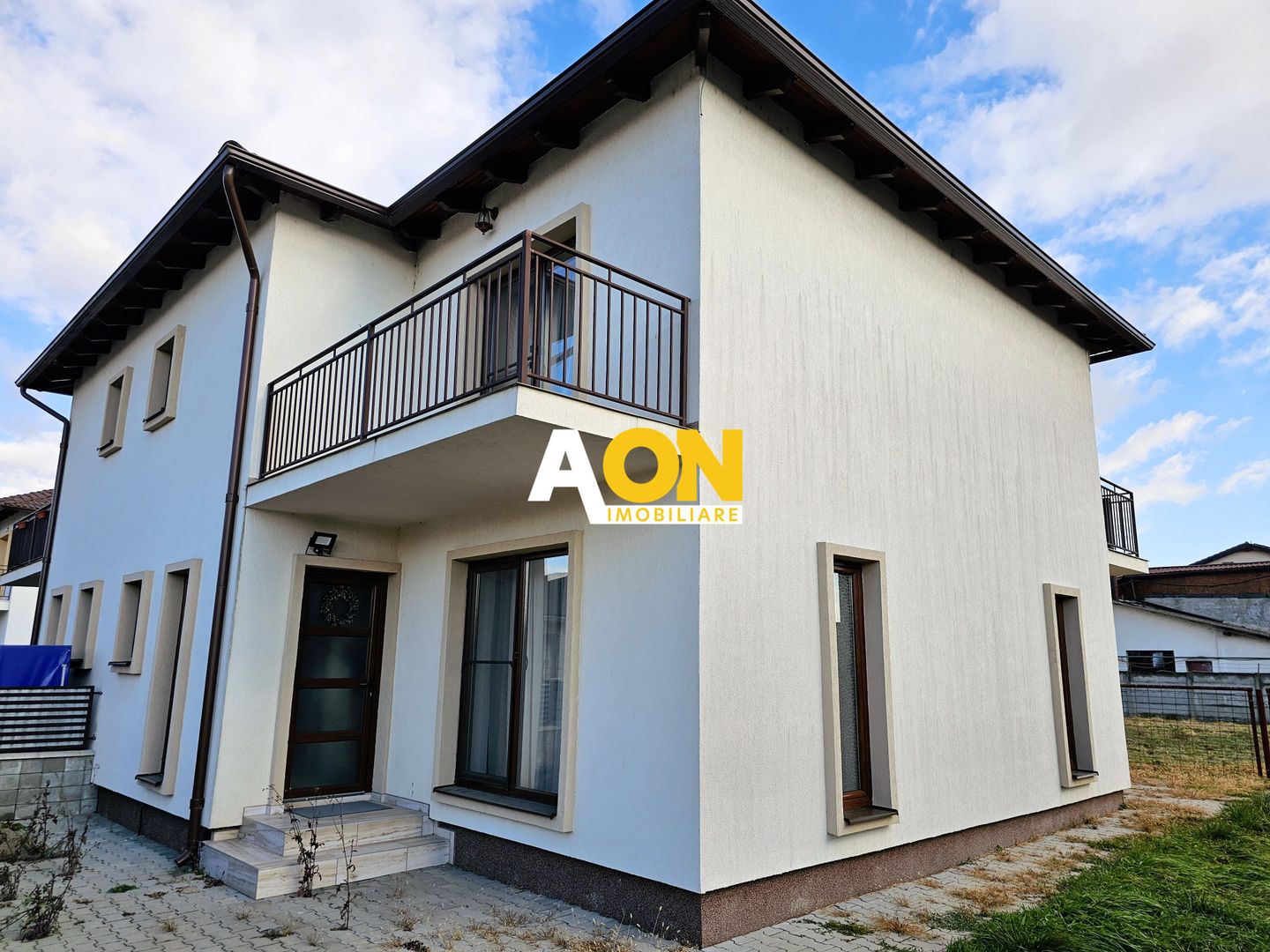 1/2 Duplex, 4 camere, mobilat, utilat, 230 mp, zona Lipoveni - Poză 3
