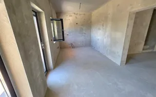 Duplex semifinisat, 4 camere,  250 mp teren, zona Schit - Poză 12