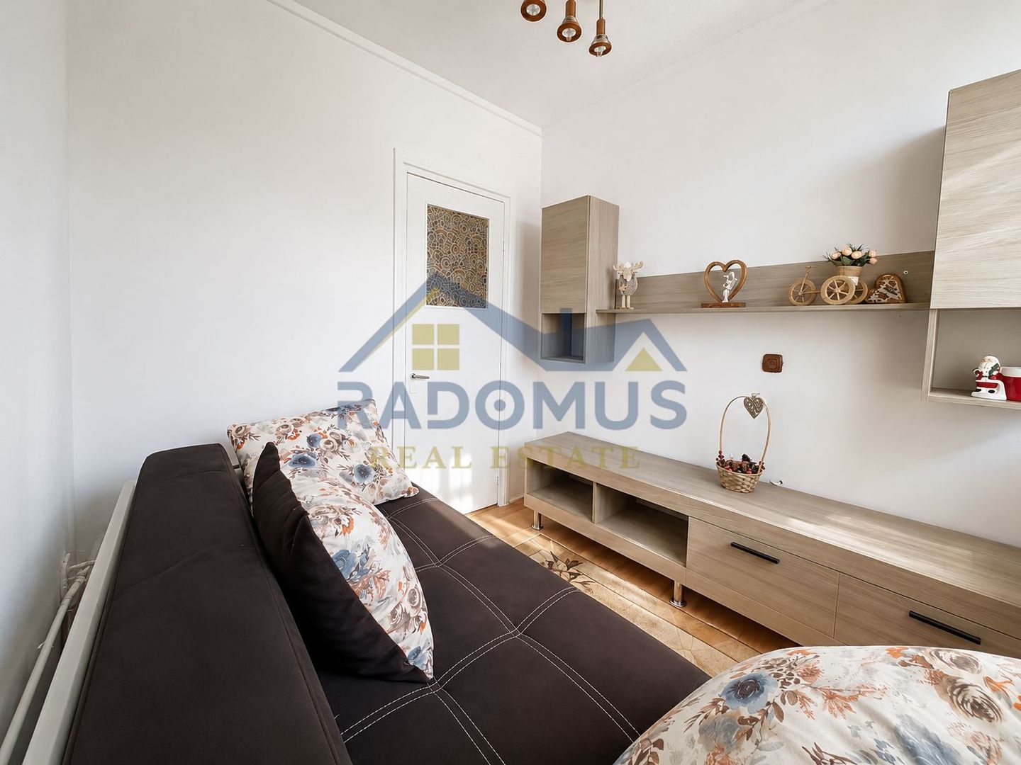 Garsonieră 2 camere | Republicii | 295 €/lună | Etaj 10 - Poză 2