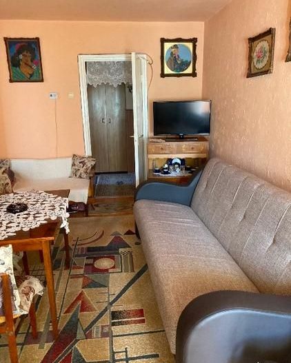 BRASADAS vinde ap 2 cam etaj 3/4 Carpați 1. - Poză 4