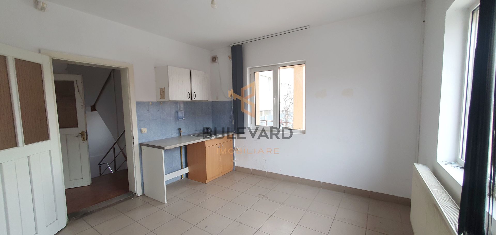 Casa individuala de 224 mp + curte de 500mp, zona Traian Vuia! - Poză 6