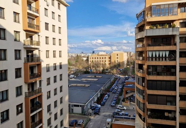 Proprietar, inchiriez apartament cu 3 camere, Bloc 2017, 2xbai, AC - Poză 15
