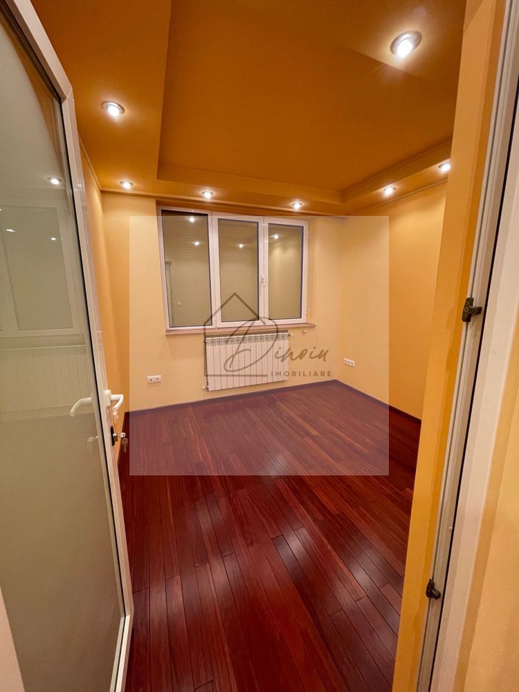 Apartament 3 camere Trapezului Metrou 1Dec - renovat centrala proprie - Poză 7