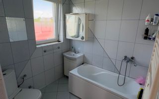 Casa cu piscina, Valea Ghinzii - Poză 35