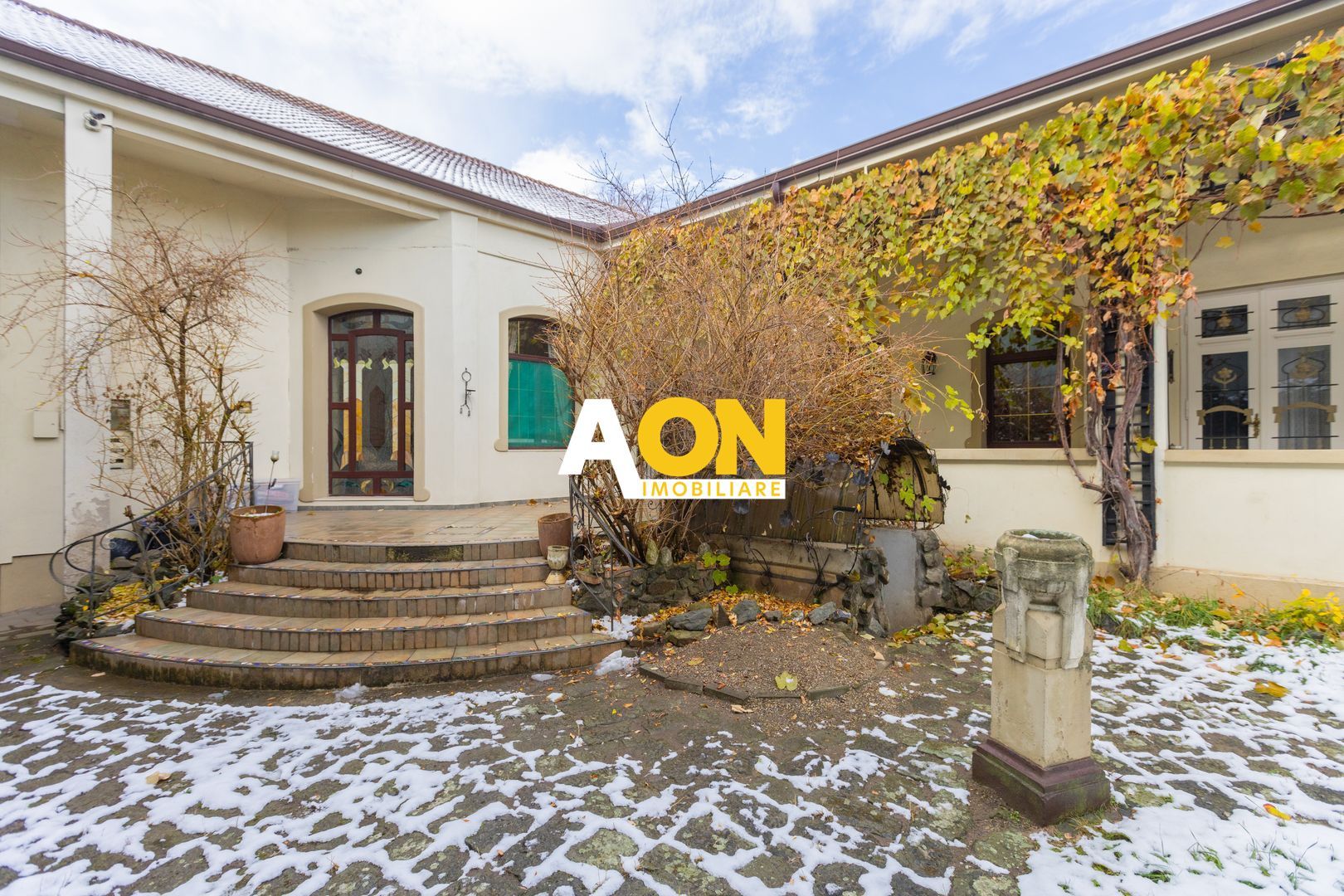 Casa din secolul XIX, ultrafinisata, ultracentral, 855 mp teren - Poză 23