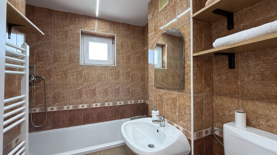 Apartament 3 camere, decomandat, renovat recent, Aradul Nou - Poză 14