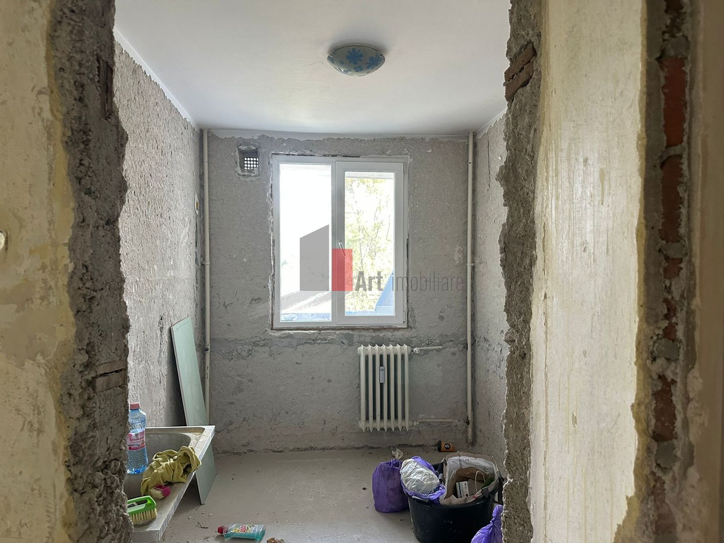 Apartament 3 camre Titan IOR de renovat - Poză 2