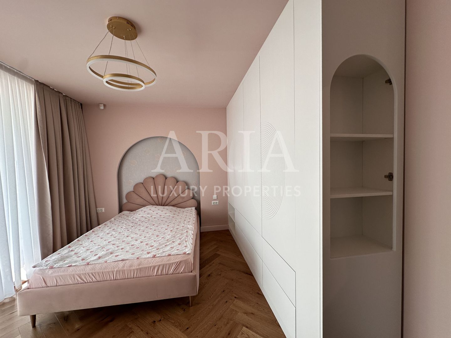 SMART VILLA - POOL - LUXURY GATED COMMUNITY - NEAR THE FOREST - Poză 10