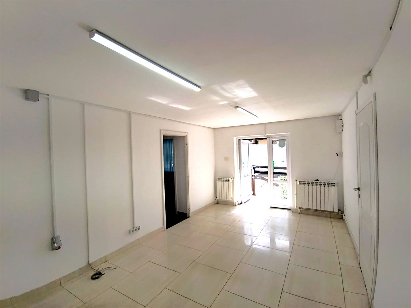 Spațiu Comercial 60 mp | Burdujeni | Parter | Vad Pietonal Intens - Poză 1