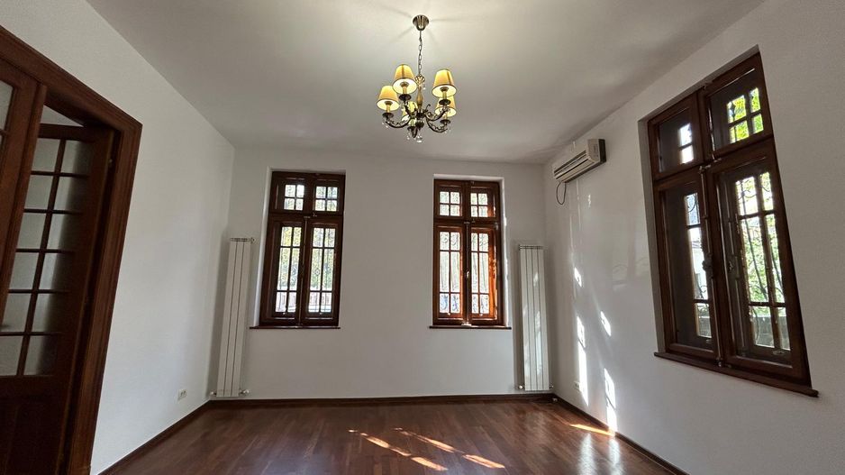 Vilă Neoclasică Arh. Enescu Cișmigiu 4 camere - Poză 10