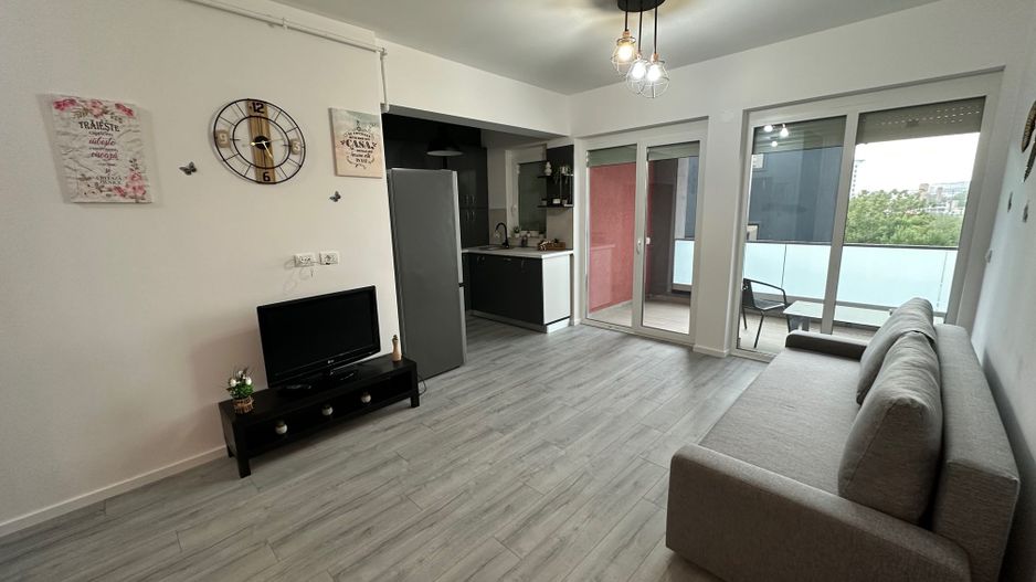 Apartament 3 camere  la prima inchiriere - Poză 2
