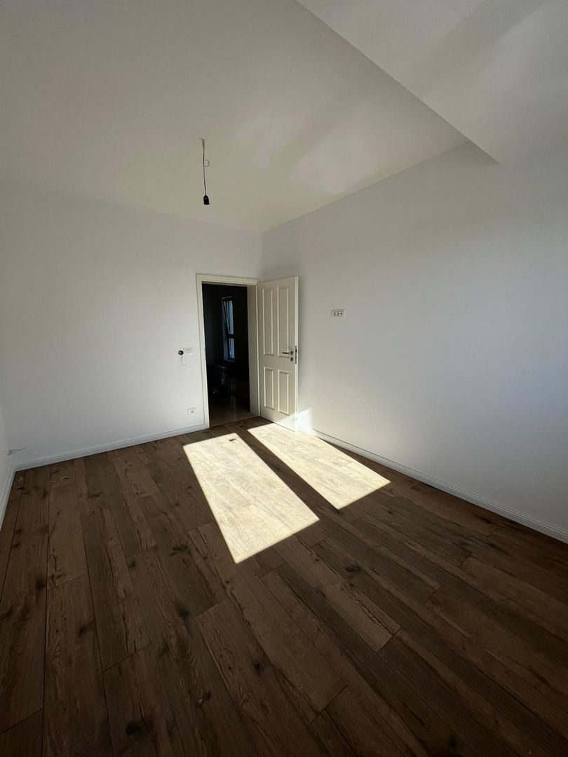 De vanzare Duplex de lux cu regim de inaltime P+1+ M. - Poză 12