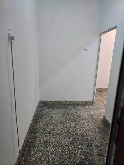 De inchiriat spatiu comercial 30mp, intrare separata, Rahova - Poză 1