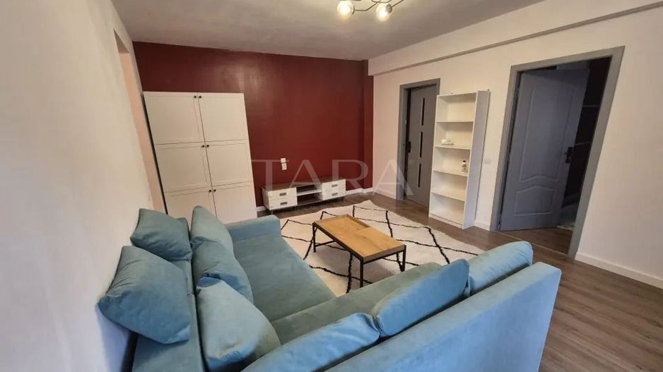 Apartament cu 3 camere, balcon și parcare – zona Panemar, Florești. - Poză 2