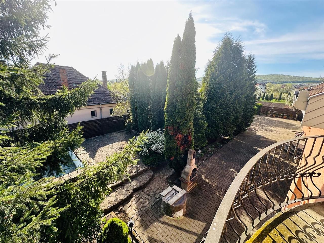 Vila remarcabila+casa boiereasca,in pretios areal de 2.100 mp, Santana de Mures - Poză 1