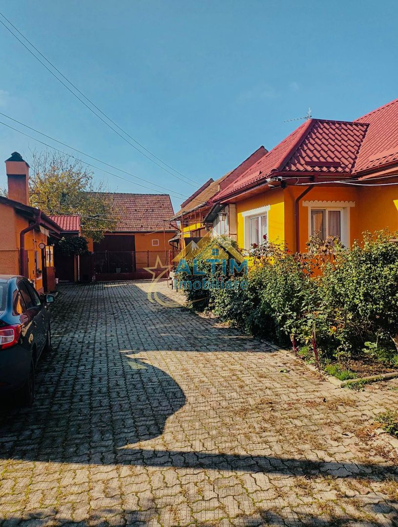 Casă de vânzare in Brașov, Stupini, 4 camere si teren de 1891mp - Poză 3