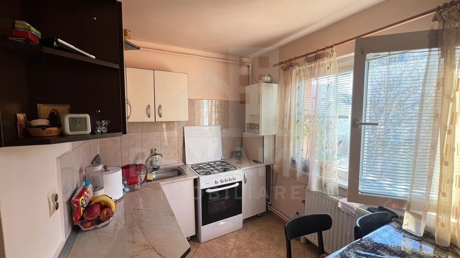 2 Decomandate-Etaj 1-CT-AC-Mobilat-Utilat-Bartolomeu-65mp-Parcare - Poză 5
