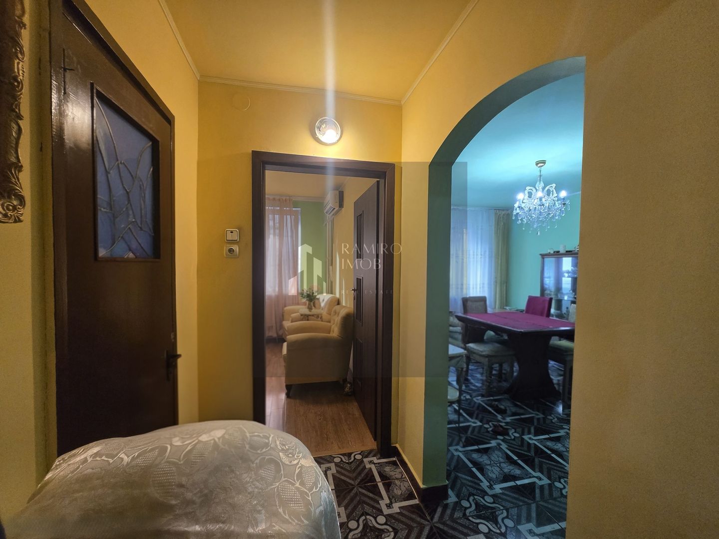 Apartament 3 camere etaj 2, Piata Rahova, bloc anvelopat de 4etaje - Poză 3