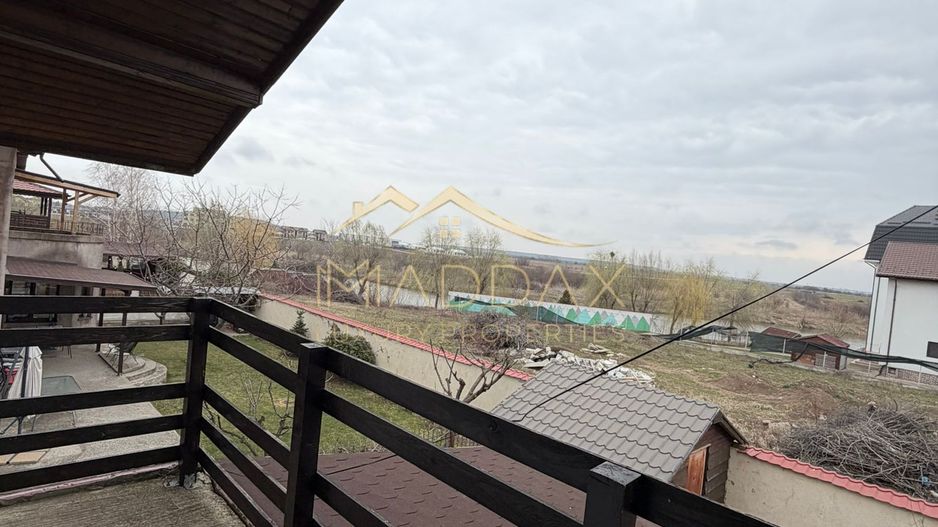 Vila spatioasa cu vedere spre lac Corbeanca - Poză 51