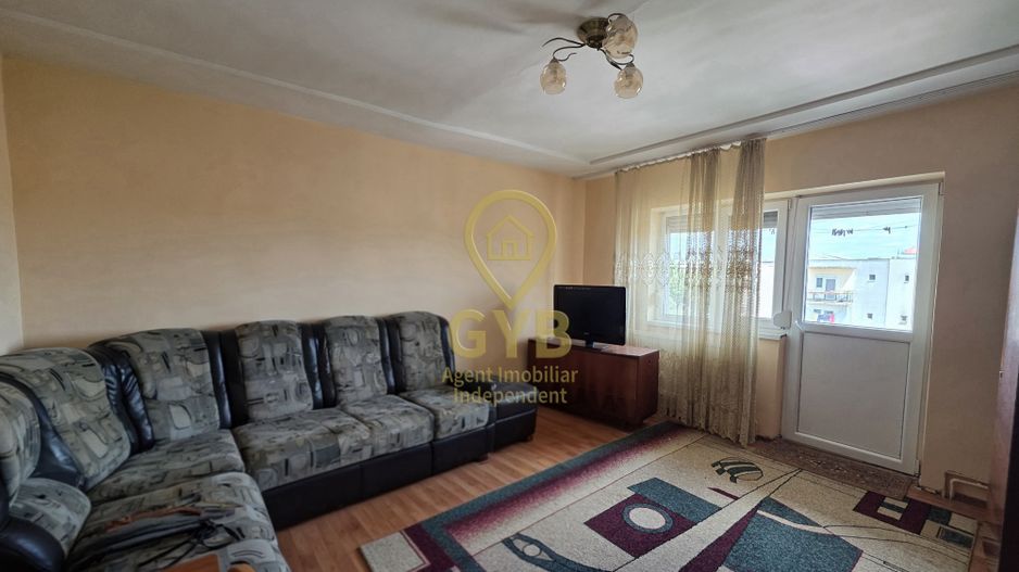 Apartament spatios cu 4 camere, 2 balcoane – Marghita, zona Penny - Poză 1