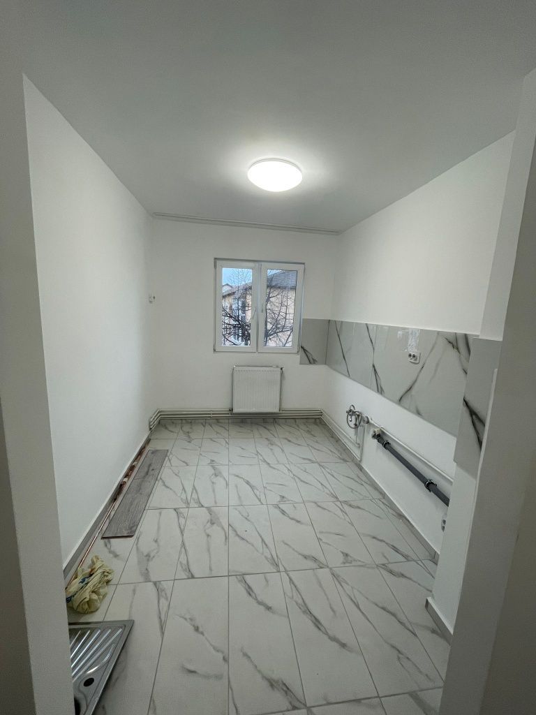 Dambovita- Flavia | 2 Camere | Renovat Complet | Bloc Izolat. - Poză 1
