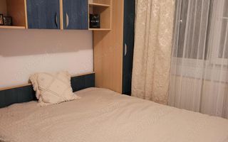 Apartament cu 3 camere de vanzare - Poză 1