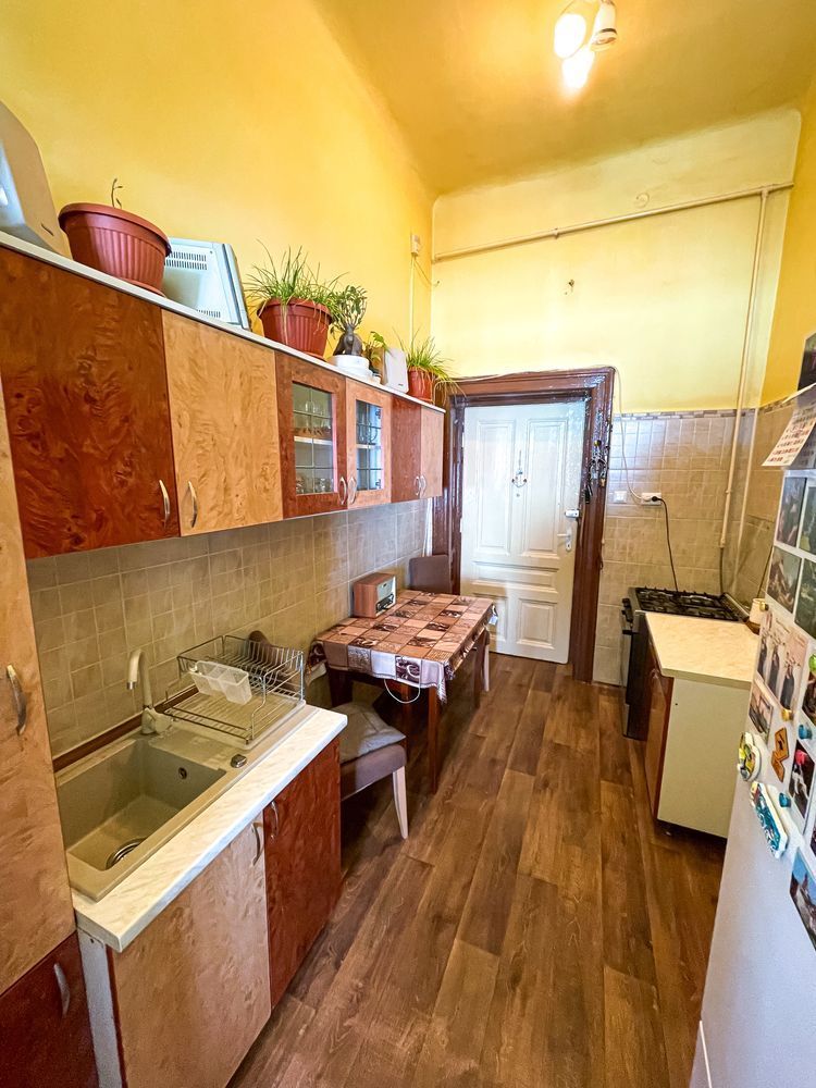 BRASADAS vinde ap 2 cam în Centrul Vechi al oraşului Satu Mare - Poză 3