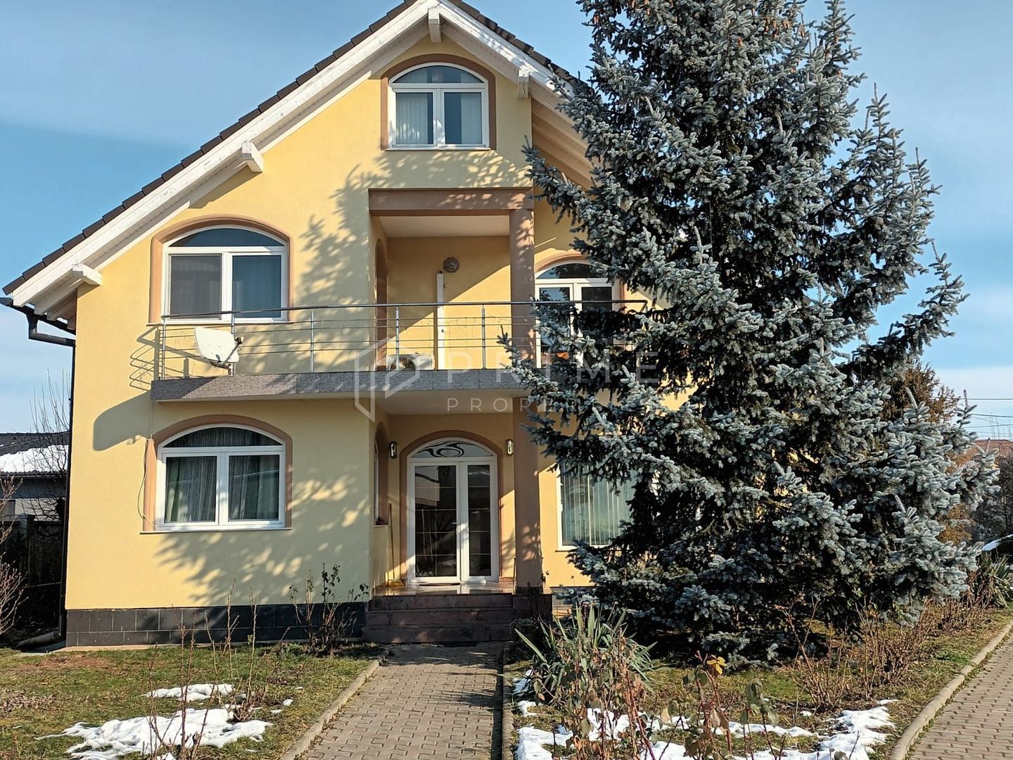 Reședință de lux cu potențial comercial –zonă Băi, Sângeorgiu de Mureș - Poză 17