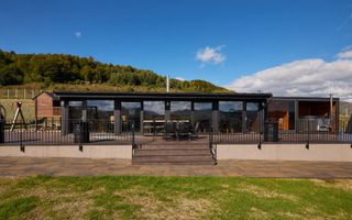 Afacere de vanzare, 2 cabane+sala de evenimente, la cheie, Apuseni! - Poză 8