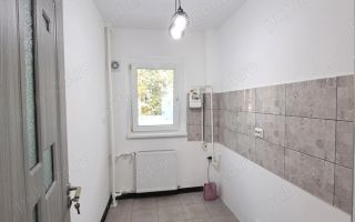 Proprietar vand garsoniera renovata Lujerului Militari Veteranilor - Poză 4