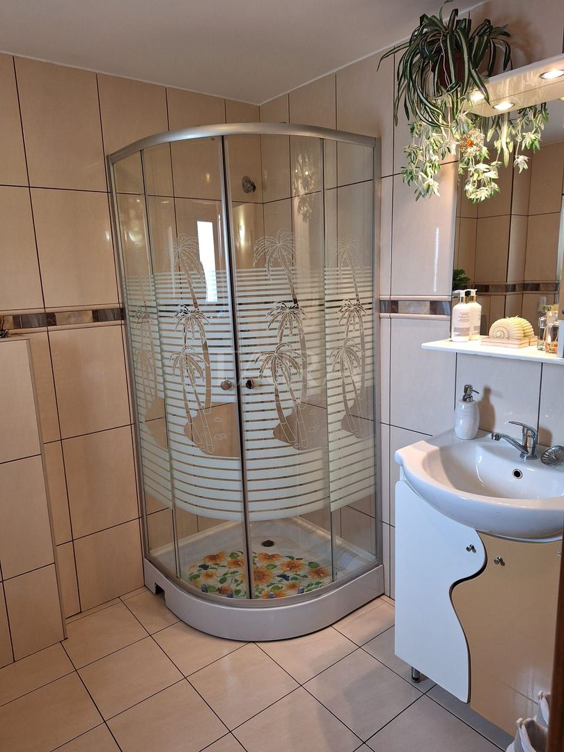 Vilă Elegantă în Cartierul Europa – Liniște și Confort - Poză 6