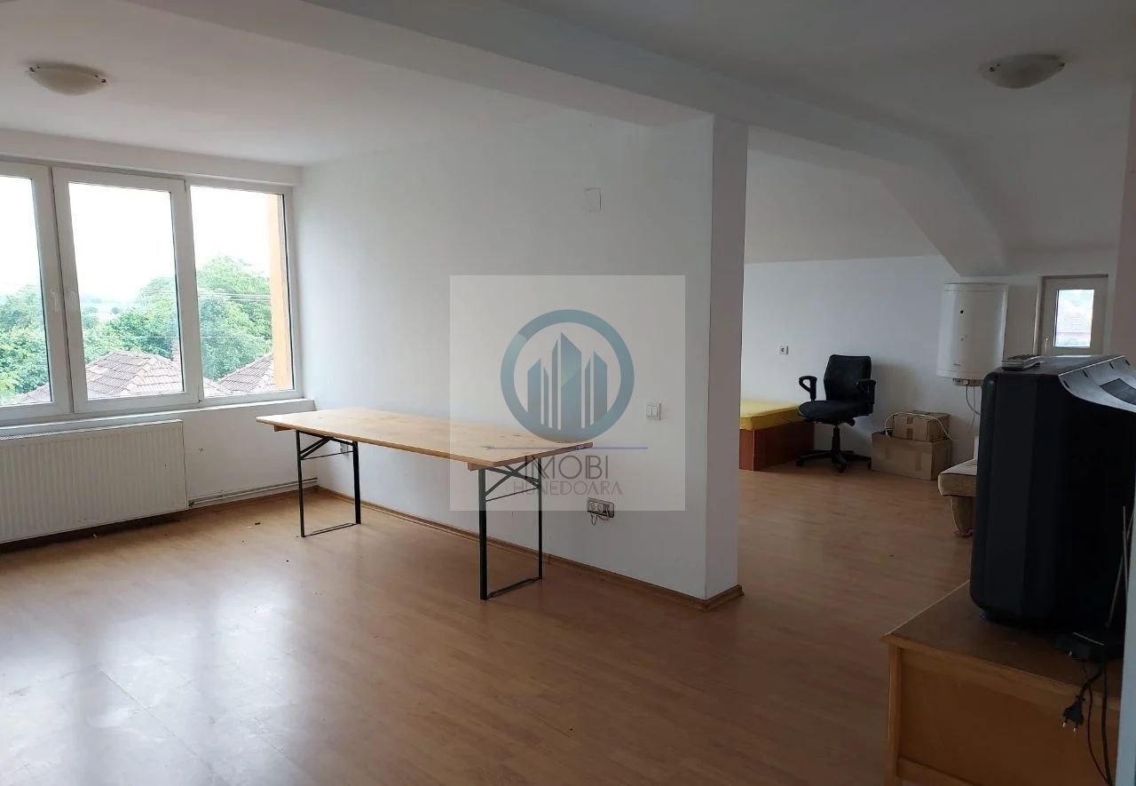 Cladire la cheie 2 ap si 8 garsoniere Deva cartier Grigoresc 495 mp - Poză 5