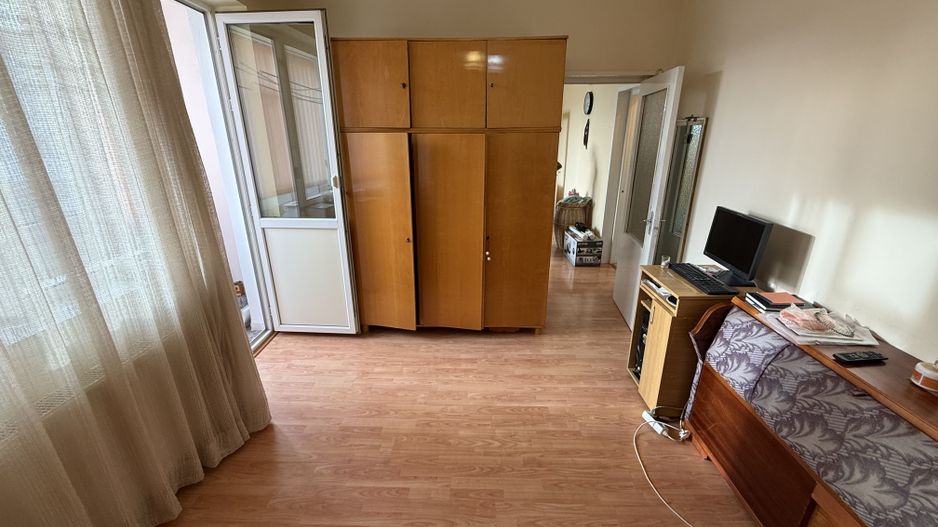 Apartament 3 camere 60 mp etaj 2 - Campina ,langa OMV - Poză 12