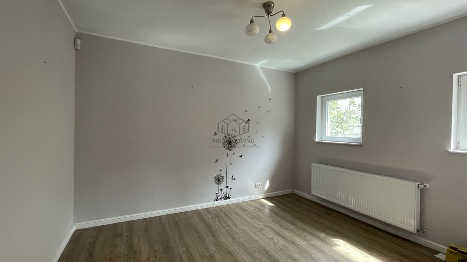 VILA SPATIOASA LA INCHIRIERE IN ZONA PIPERA LANGA SCOLI - Poză 19