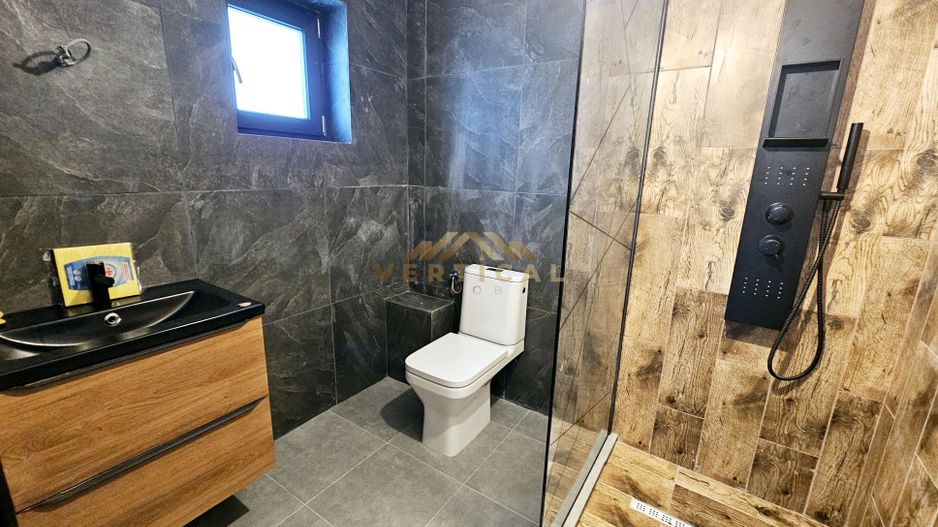 Casa 4 camere | 3 bai | centrul comunei Berceni - Poză 14