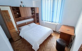 Apartament cu 2 camere de vanzare in CENTRU - Poză 1