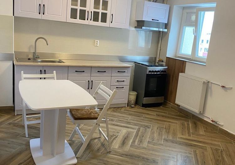 De inchiriat apartament cu 2 camere RENOVAT , Sun Plaza sector4 - Poză 3