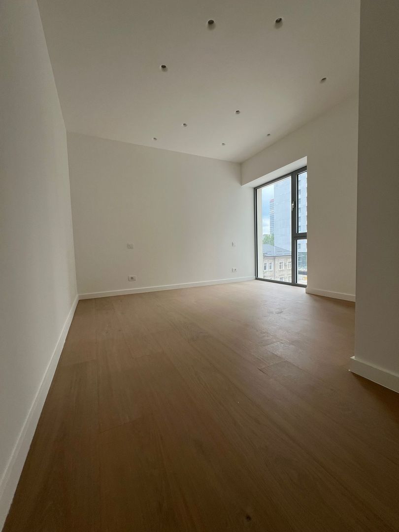 Apartament 2 camere de vanzare Aviatiei Tower Barbu Vacarescu - Poză 3