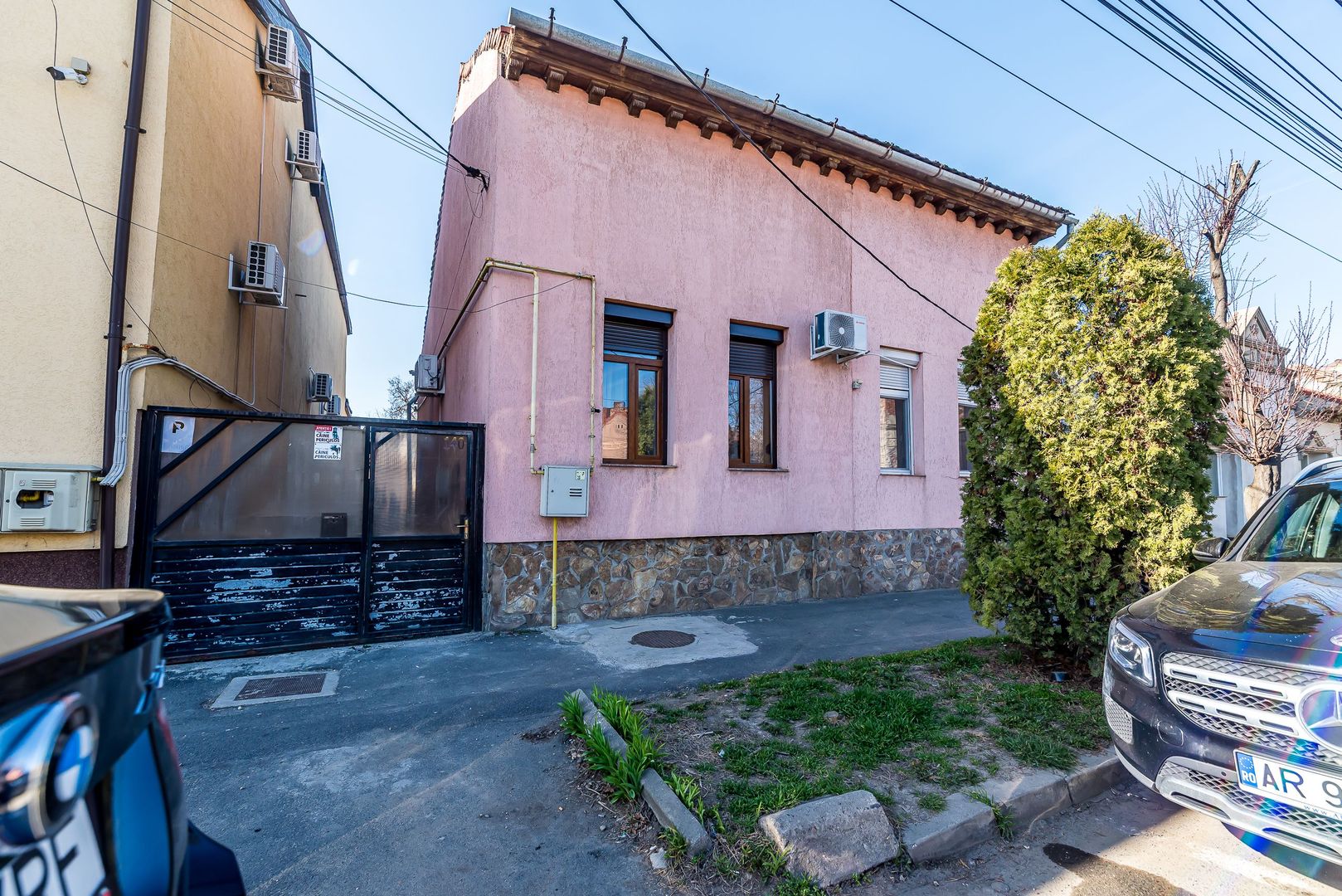 Apartament 2 camere in Parneava - Poză 1