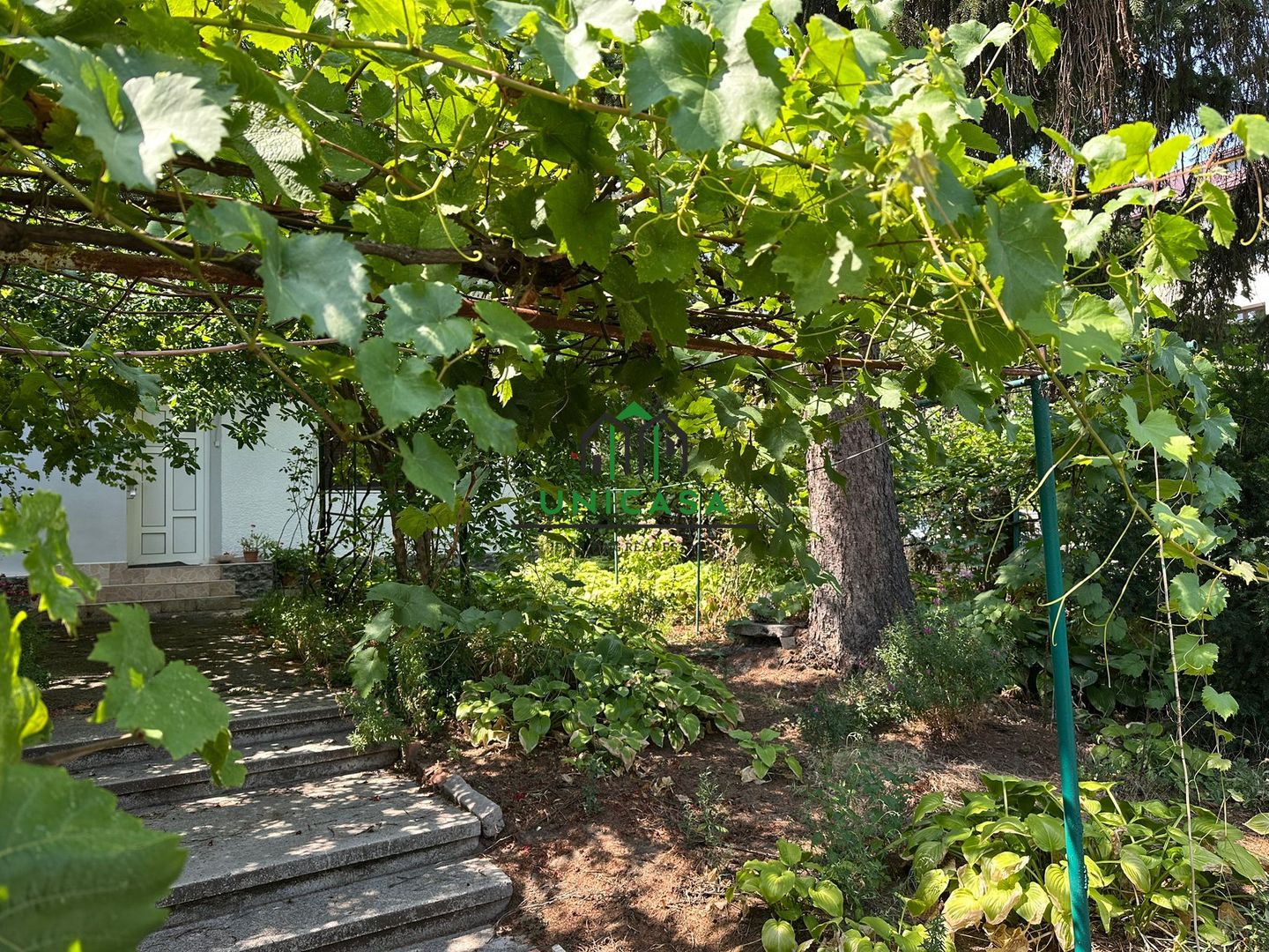 Casa si teren  - Zona Ultracentrala - Poză 2