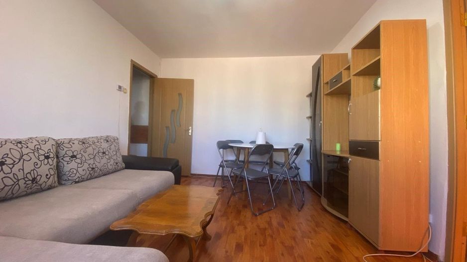 Vanzare apartament cu 2 camere in Targoviste - M11 - etajul 3 - Poză 2