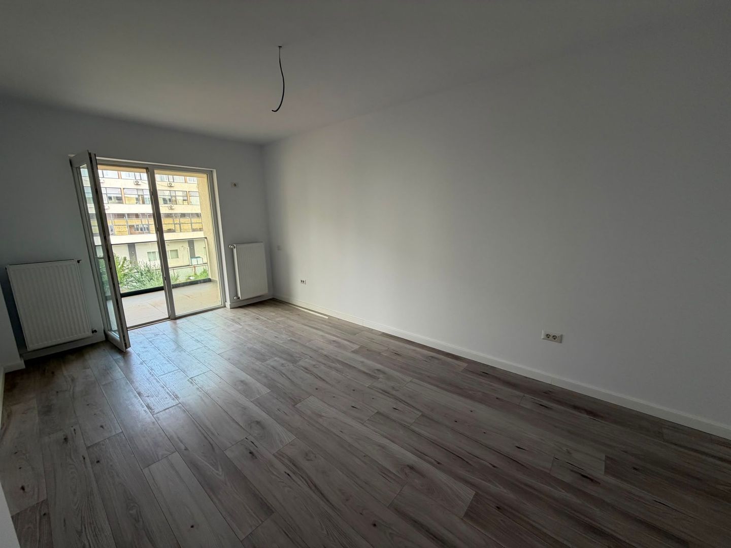 AP. 2 CAMERE -  MUTARE IMEDIATA, PARCARE+BOXA INCLUSE, COMISION 0% - Poză 2