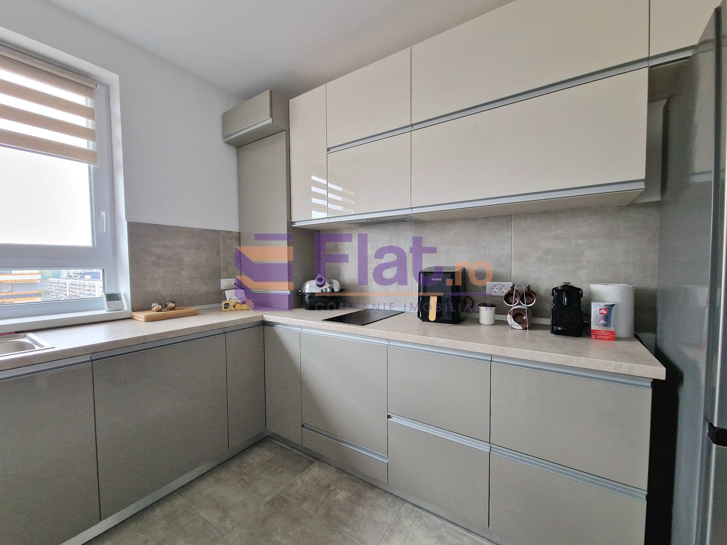 3 Camere Prima Inchiriere Zona Coresi - Poză 15