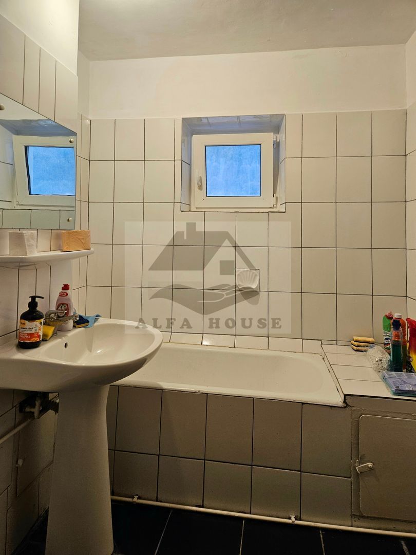 Apartament cu doua camere, zona Racadau 57 mp - vedere spre Tampa - Poză 5