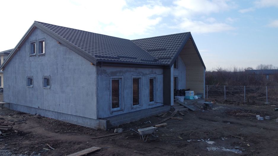 Casă premium pe parter de vânzare în Sânpetru - Poză 2