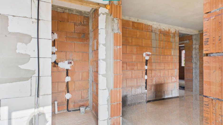 Casă individuală la cheie in Utvin - Poză 9