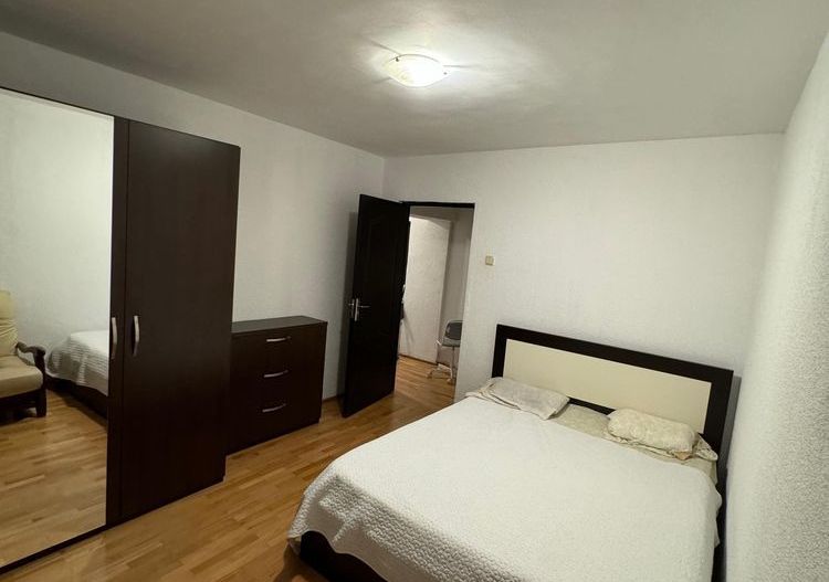 Apartament spațios 3 camere, mobilat complet, 2 bai, 3 balcoane, Bld. Unirii - Poză 5