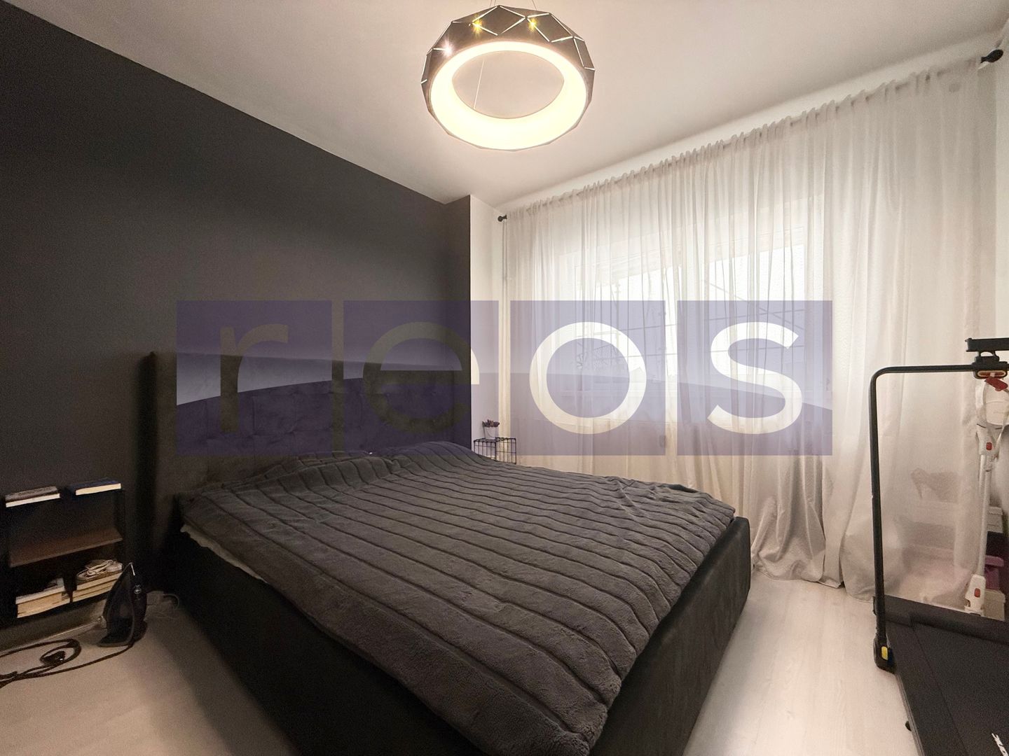VÂNZARE 3 CAMERE | ZONA TITAN | LOC DE PARCARE - Poză 4