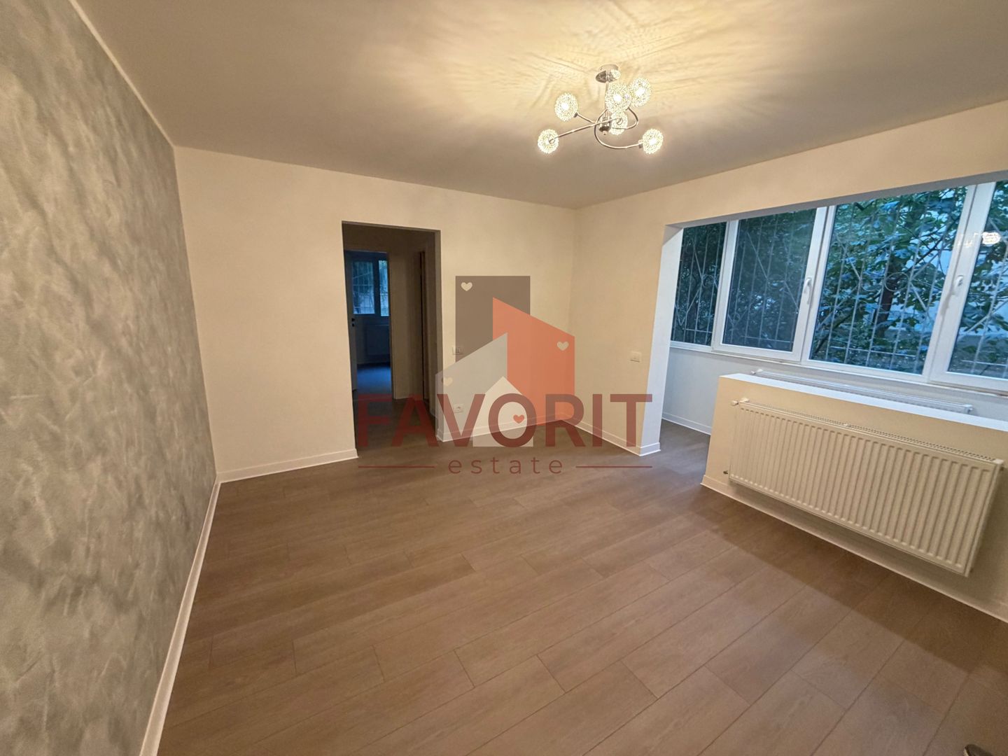 Disponibil imediat. Centrala proprie. Renovat integral - Poză 8